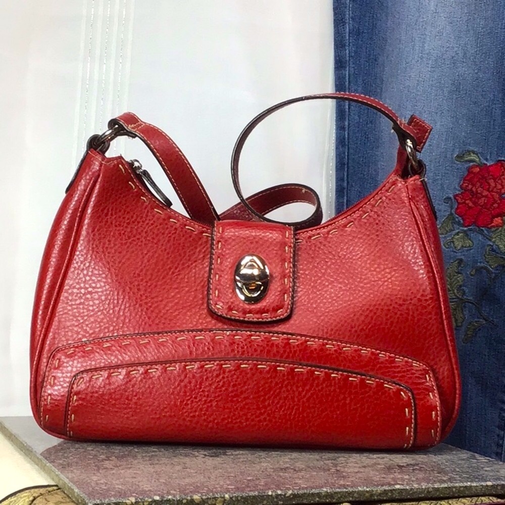 ๐น ROSETTI Red Pebble Faux Leather Secret Compartment with Wallet and Coin Purse - Picture 4 of 16